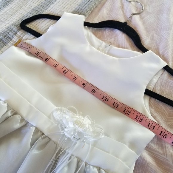 Butterflyscc | White Dress - Picture 7 of 9